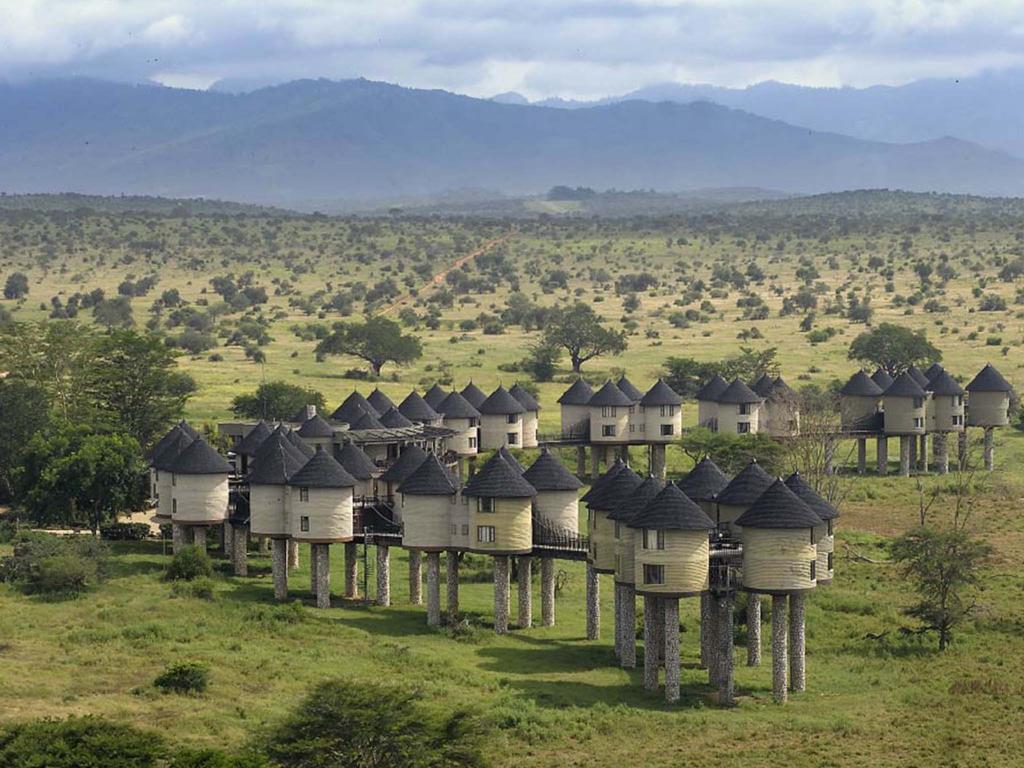 lodges in Tsavo national park